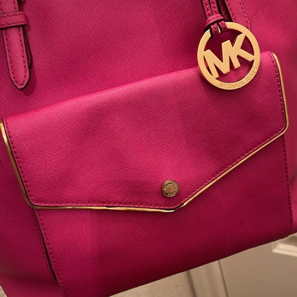 MICHAEL MICHAEL KORS PURSE - Picture 3 of 13